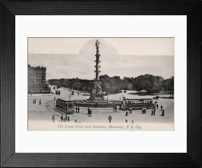Framed Print : The Grand Circle with Columbus Monument, New York City, USA Framed Print : The Grand Circle with Columbus Monument, New York City, USA