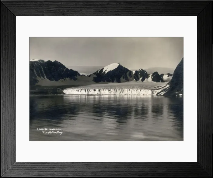 Framed Print : Glacier of Spitsbergen (Spitzbergen), Magdalen Bay Framed Print : Glacier of Spitsbergen (Spitzbergen), Magdalen Bay