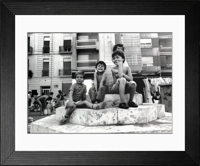 Framed Print : Children on steps, Valencia, Spain Framed Print : Children on steps, Valencia, Spain