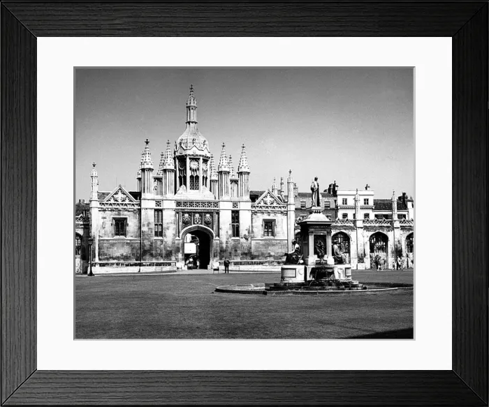 Framed Print : The Quad, Kings College, Cambridge, Cambs Framed Print : The Quad, Kings College, Cambridge, Cambs