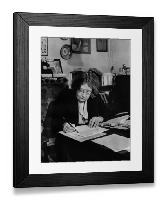 Framed Print : Sylvia Pankhurst, 1940 Framed Print : Sylvia Pankhurst, 1940