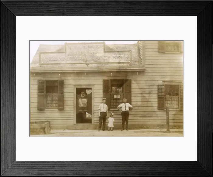 Framed Print : W Whittiker Hotel (saloon bar), USA Framed Print : W Whittiker Hotel (saloon bar), USA