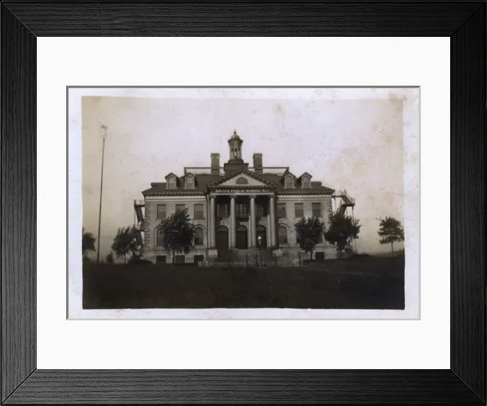 Framed Print : Colfax Public School No. 4, USA Framed Print : Colfax Public School No. 4, USA