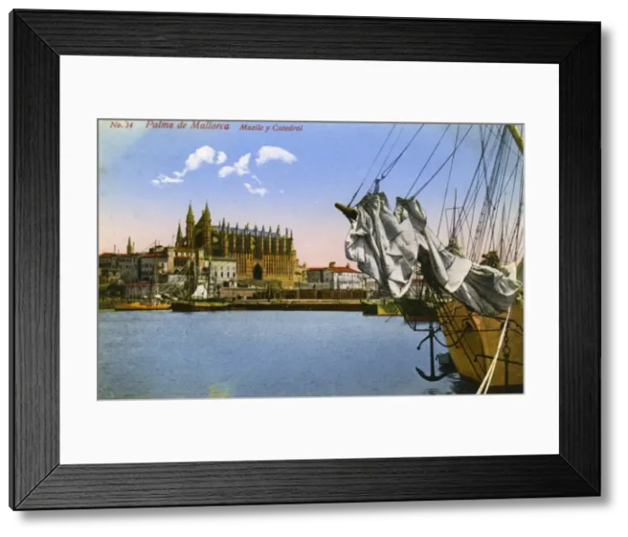 Framed Print : Palma, Mallorca, Spain - Cathedral Sa Seu and Harbour Framed Print : Palma, Mallorca, Spain - Cathedral Sa Seu and Harbour