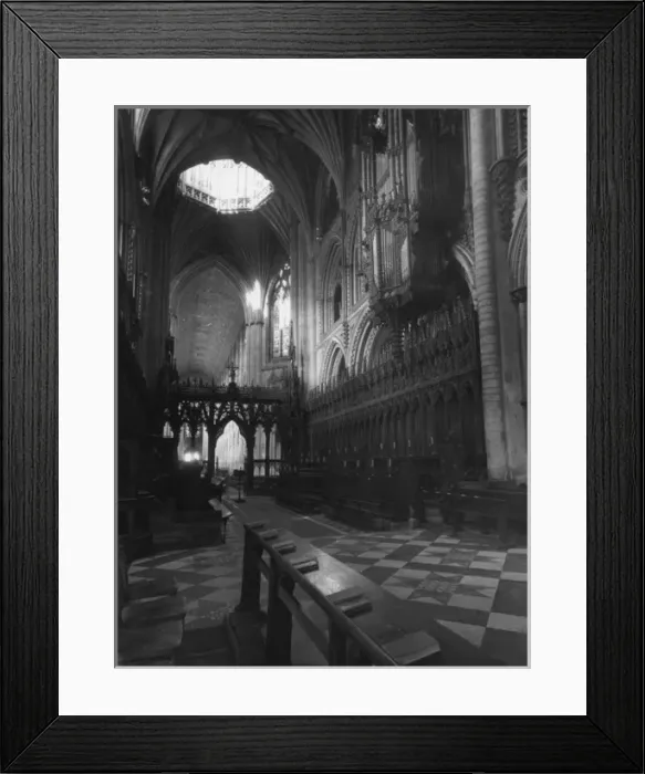 Framed Print : View of interior, Wells Cathedral, Somerset Framed Print : View of interior, Wells Cathedral, Somerset