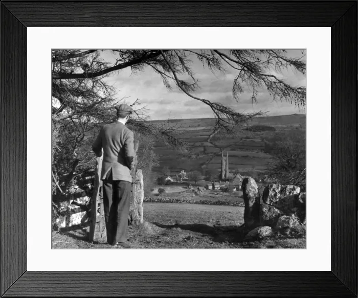 Framed Print : Widecombe-in-the-Moor, Devon Framed Print : Widecombe-in-the-Moor, Devon