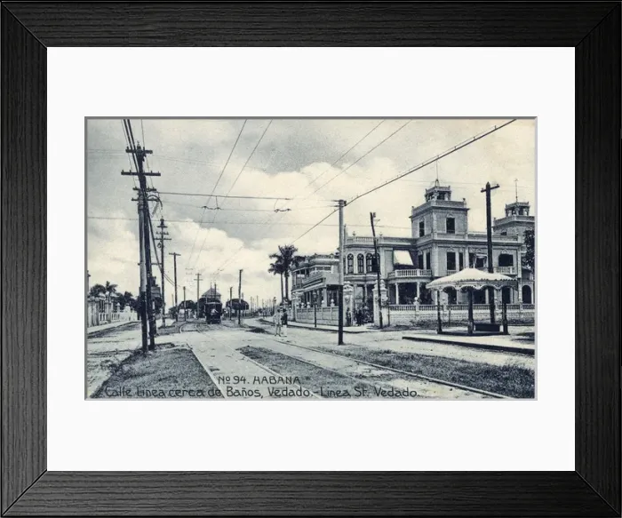 Framed Print : Linea Street, near Banos, Vedado, Havana, Cuba Framed Print : Linea Street, near Banos, Vedado, Havana, Cuba