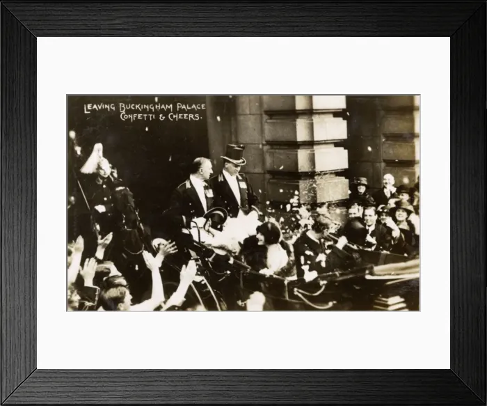 Framed Print : The wedding of Elizabeth Bowes-Lyon and Albert, Duke of York Framed Print : The wedding of Elizabeth Bowes-Lyon and Albert, Duke of York