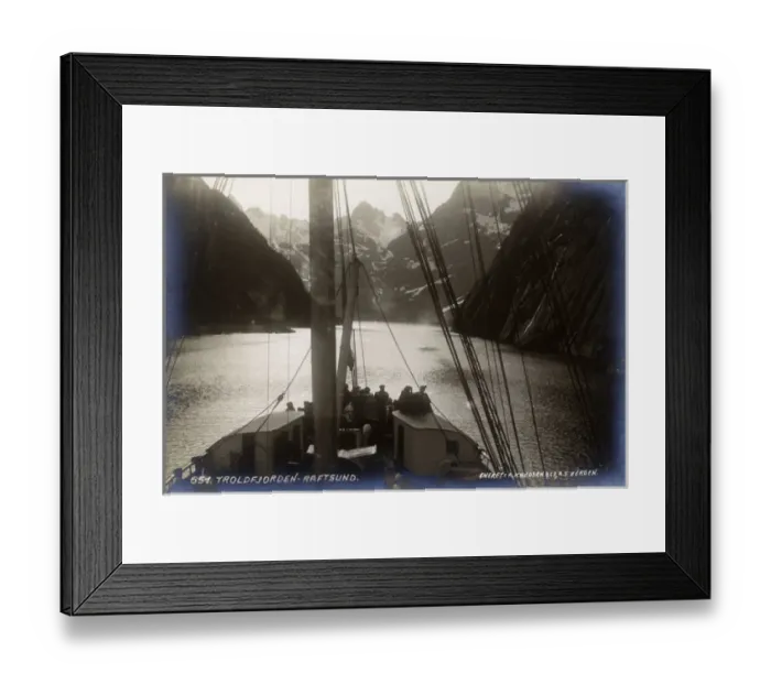 Framed Print : Trollfjord (Trollfjorden) - Raftsund - Norway Framed Print : Trollfjord (Trollfjorden) - Raftsund - Norway