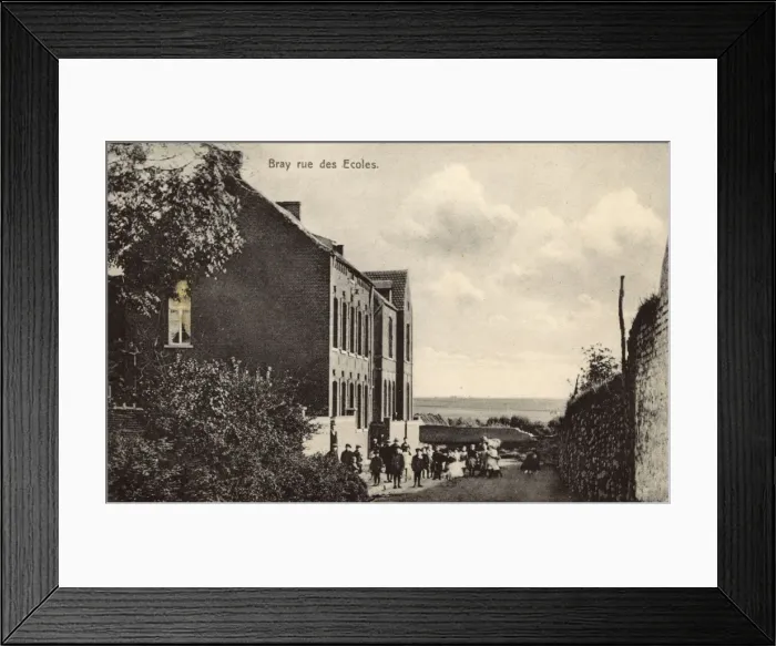 Framed Print : Bray-sur-Seine, France - Rue des Ecoles Framed Print : Bray-sur-Seine, France - Rue des Ecoles