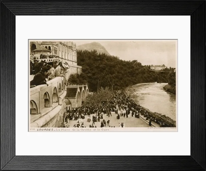 Framed Print : La Place de la Grtte et le Gave, Lourdes, France Framed Print : La Place de la Grtte et le Gave, Lourdes, France