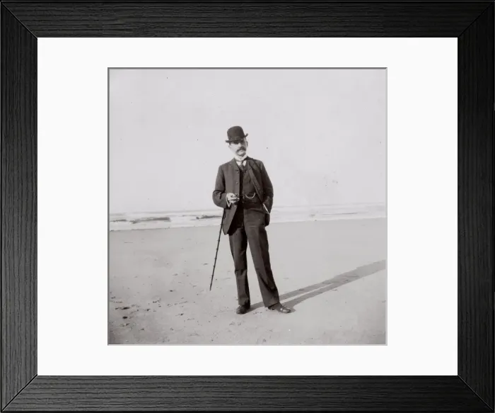 Framed Print : Edwardian man at the seaside, Saltburn, North Yorkshire Framed Print : Edwardian man at the seaside, Saltburn, North Yorkshire