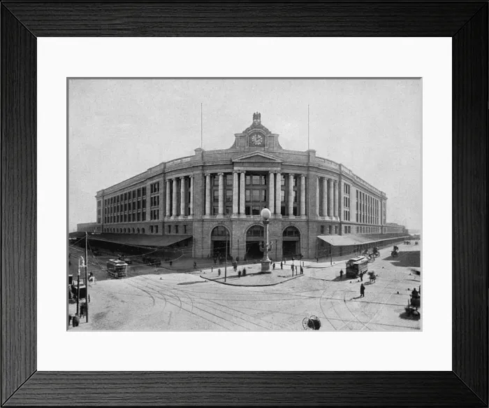 Framed Print : Southern Passenger Station, Boston, Massachusetts, USA Framed Print : Southern Passenger Station, Boston, Massachusetts, USA