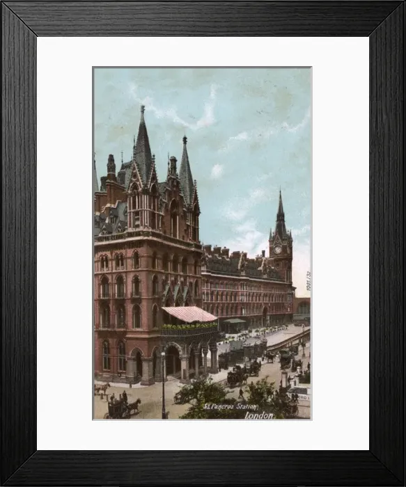 Framed Print : St Pancras Railway Station, London Framed Print : St Pancras Railway Station, London