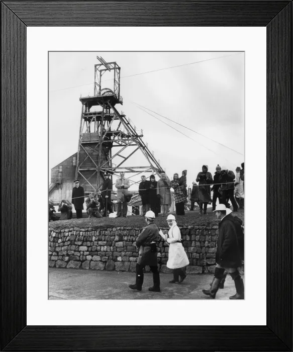 Framed Print : Queen Elizabeth II visiting Geevor Tin Mine, Cornwall Framed Print : Queen Elizabeth II visiting Geevor Tin Mine, Cornwall
