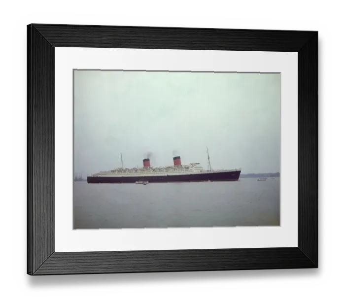 Framed Print : RMS Queen Elizabeth, Cunard Lines