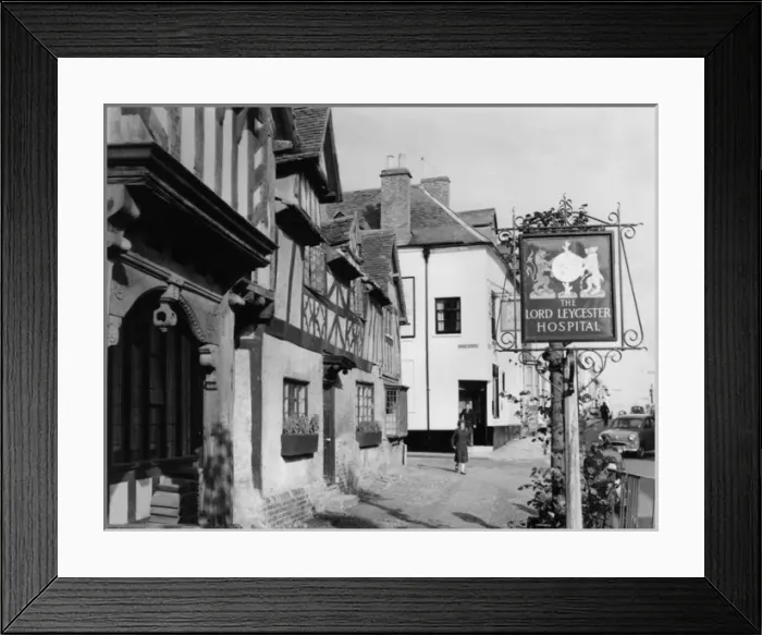 Framed Print : Lord Leycester Hospital, High Street, Warwick Framed Print : Lord Leycester Hospital, High Street, Warwick