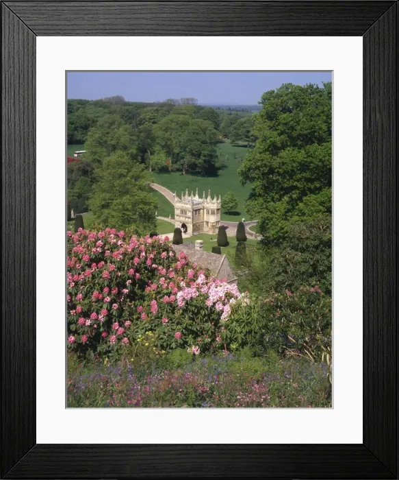 Framed Print : Gatehouse at Lanhydrock House, Cornwall Framed Print : Gatehouse at Lanhydrock House, Cornwall