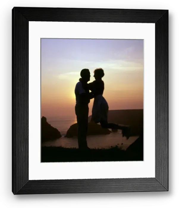 Framed Print : Sunset at Kynance Cove, The Lizard, Cornwall Framed Print : Sunset at Kynance Cove, The Lizard, Cornwall