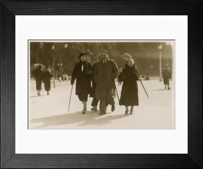 Framed Print : Torquay, Devon - Wealthy European Aristocrats on holiday Framed Print : Torquay, Devon - Wealthy European Aristocrats on holiday
