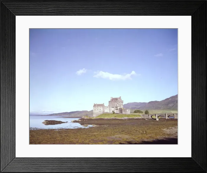 Framed Print : Eilean Donan Castle, Western Scotland Framed Print : Eilean Donan Castle, Western Scotland