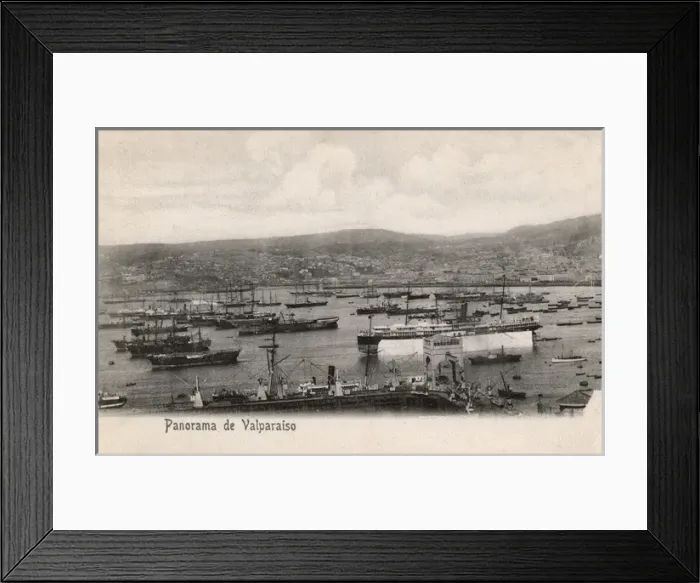 Framed Print : Harbour at Valparaiso, Chile, South America Framed Print : Harbour at Valparaiso, Chile, South America
