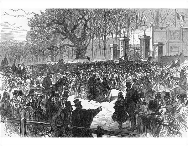 Emperor Napoleon lying in state: crowds at Chislehurst