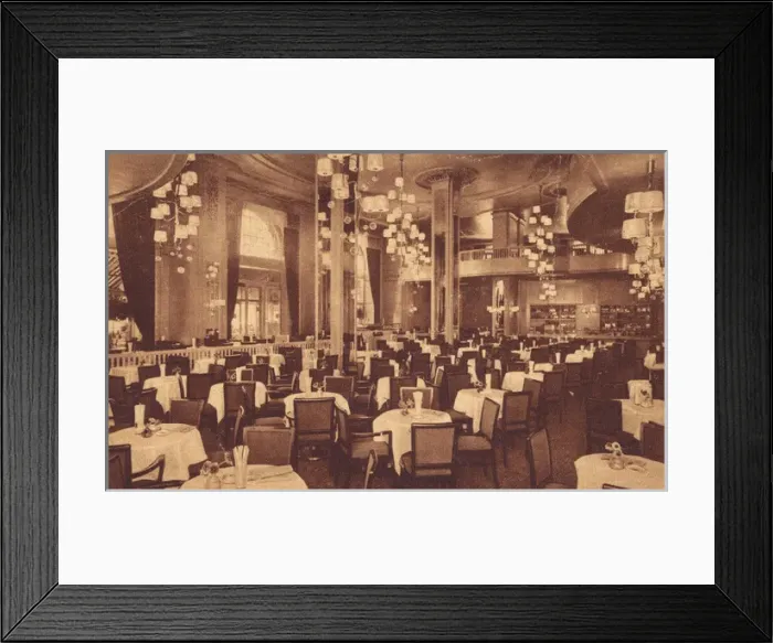 Framed Print : Kaffe Trumpf, Berlin, 1920s Framed Print : Kaffe Trumpf, Berlin, 1920s