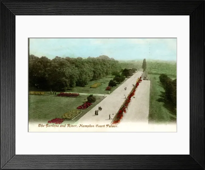 Framed Print : Gardens and River, Hampton Court Palace, London Framed Print : Gardens and River, Hampton Court Palace, London