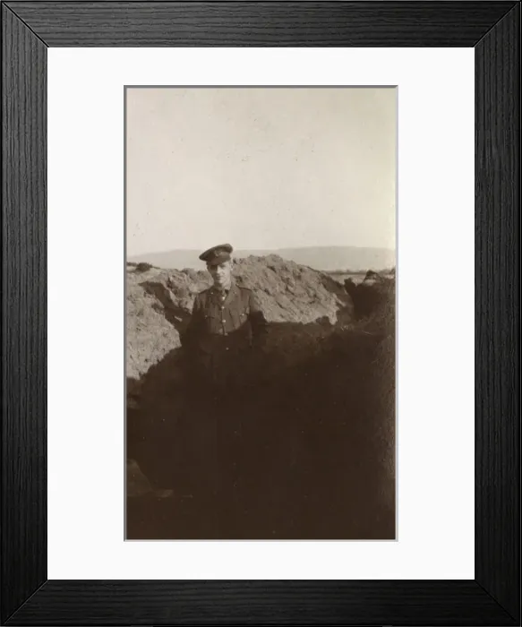Framed Print : Soldier in a trench, Western Front, WW1 Framed Print : Soldier in a trench, Western Front, WW1