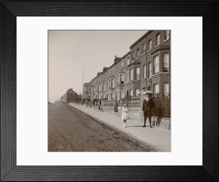 Framed Print : North Parade, Southwold, Suffolk Framed Print : North Parade, Southwold, Suffolk