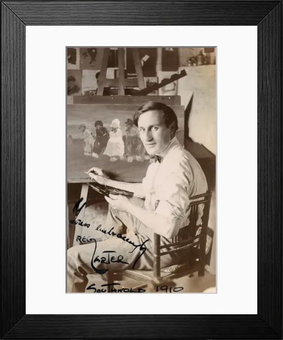 Framed Print : Reg Carter, artist, in his studio, Southwold, Suffolk