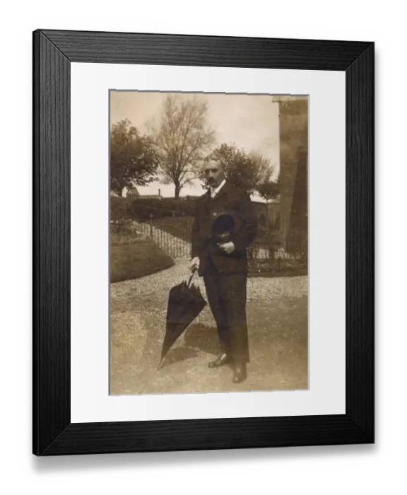 Framed Print : Mr Taylor, teacher at Marlborough College, Wiltshire Framed Print : Mr Taylor, teacher at Marlborough College, Wiltshire