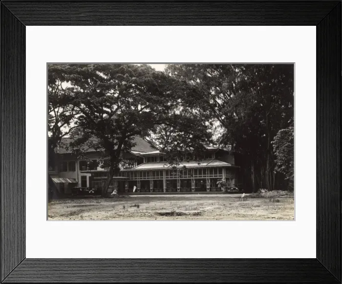 Framed Print : Hotel des Indes, Batavia (Jakarta), Java, Indonesia Framed Print : Hotel des Indes, Batavia (Jakarta), Java, Indonesia