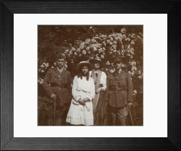 Framed Print : Brothers and sisters in a garden, WW1 Framed Print : Brothers and sisters in a garden, WW1