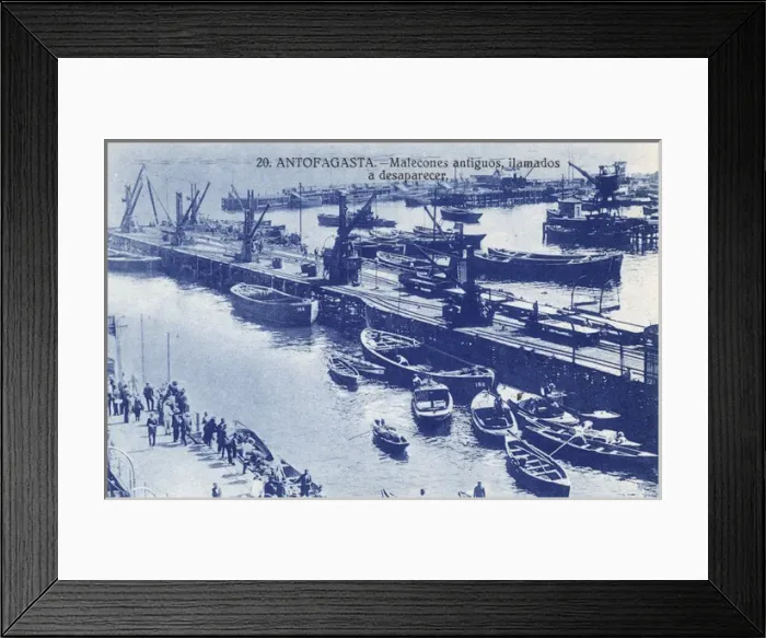 Framed Print : Piers and boats, Antofagasta, Chile, South America Framed Print : Piers and boats, Antofagasta, Chile, South America