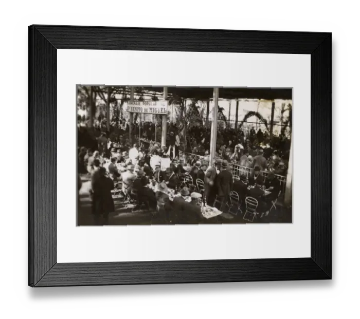 Framed Print : Dinner for Dr Benito de Miguel, Argentina, South America Framed Print : Dinner for Dr Benito de Miguel, Argentina, South America