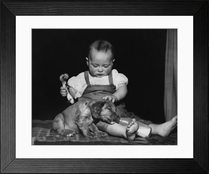 Framed Print : Susi - with a toddler Framed Print : Susi - with a toddler