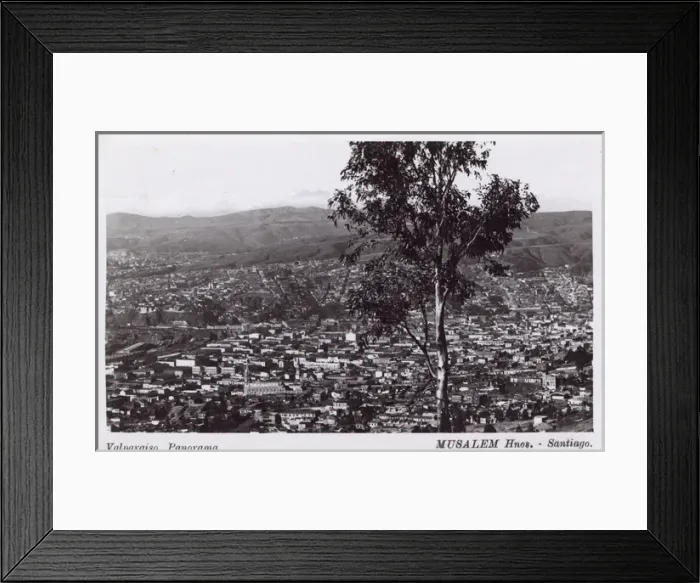 Framed Print : General aerial view of Valparaiso, Chile, South America Framed Print : General aerial view of Valparaiso, Chile, South America