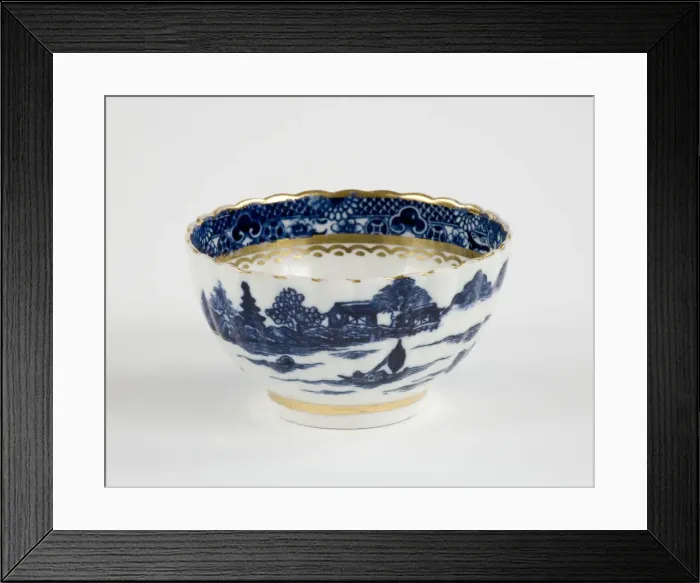 Framed Print : Tea bowl made from porcelain, transfer-printed in underglaze blue with Framed Print : Tea bowl made from porcelain, transfer-printed in underglaze blue with