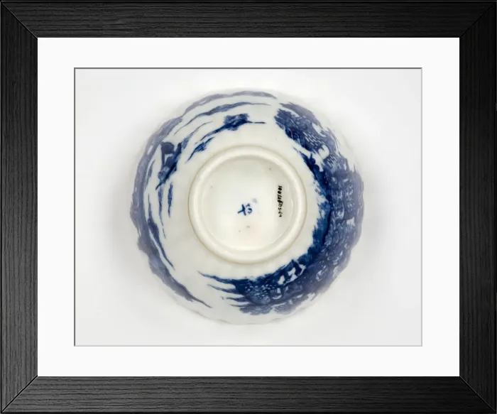 Framed Print : Tea bowl made from porcelain, transfer-printed in underglaze blue with Framed Print : Tea bowl made from porcelain, transfer-printed in underglaze blue with