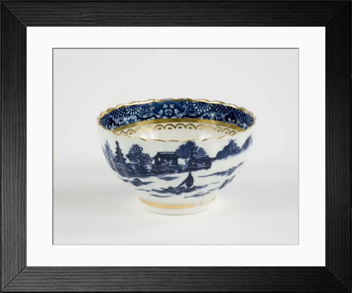 Framed Print : Tea bowl made from porcelain, transfer-printed in underglaze blue with Framed Print : Tea bowl made from porcelain, transfer-printed in underglaze blue with