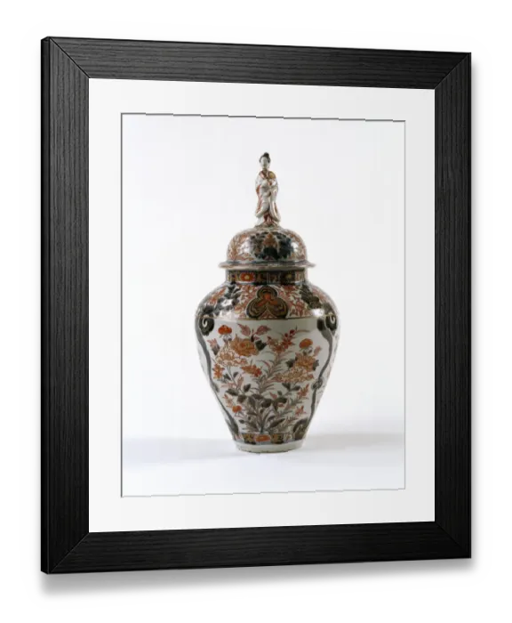 Framed Print : Vase. Porcelain vase and cover with Imari-style underglaze blue