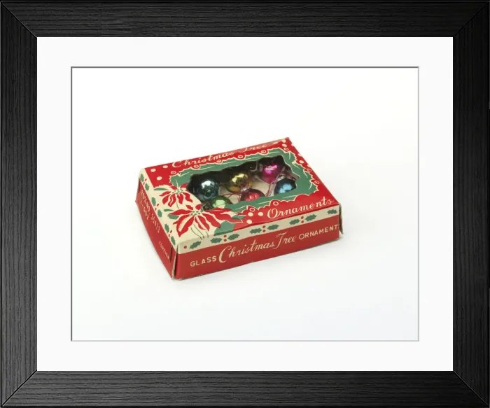 Framed Print : Christmas baubles Framed Print : Christmas baubles