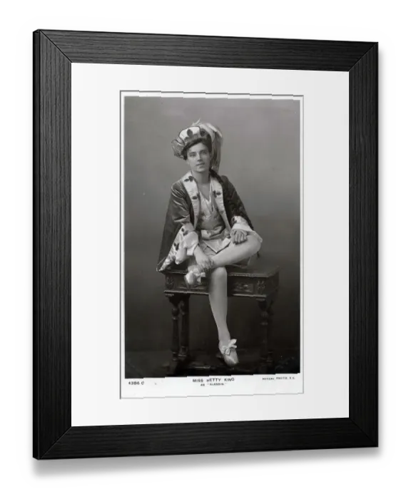 Framed Print : Hetty King music hall male impersonator 1883-1972 Framed Print : Hetty King music hall male impersonator 1883-1972