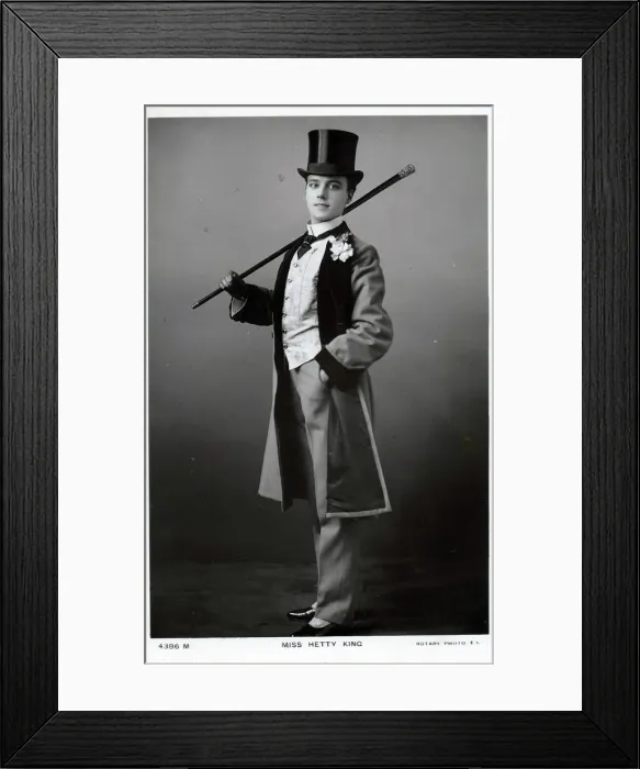 Framed Print : Hetty King music hall male impersonator 1883-1972 Framed Print : Hetty King music hall male impersonator 1883-1972