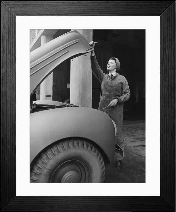 Framed Print : Land Girls WWII Framed Print : Land Girls WWII
