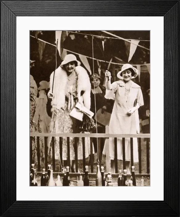 Framed Print : Elizabeth, Duchess of York winning a bottle of Champagne Framed Print : Elizabeth, Duchess of York winning a bottle of Champagne