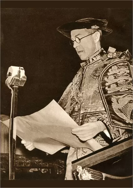 Lancaster Herald reads the Proclamation of the new Monarch