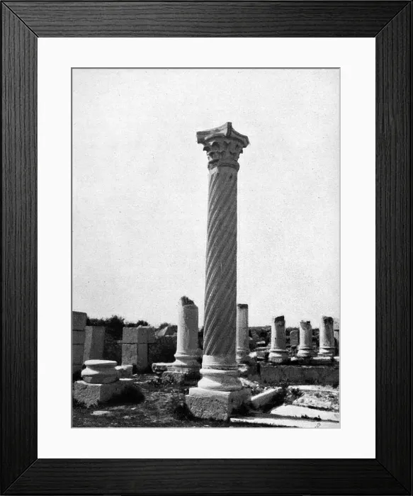Framed Print : Roman Ruins at Volubilis, Morocco - A Corinthian Column Framed Print : Roman Ruins at Volubilis, Morocco - A Corinthian Column